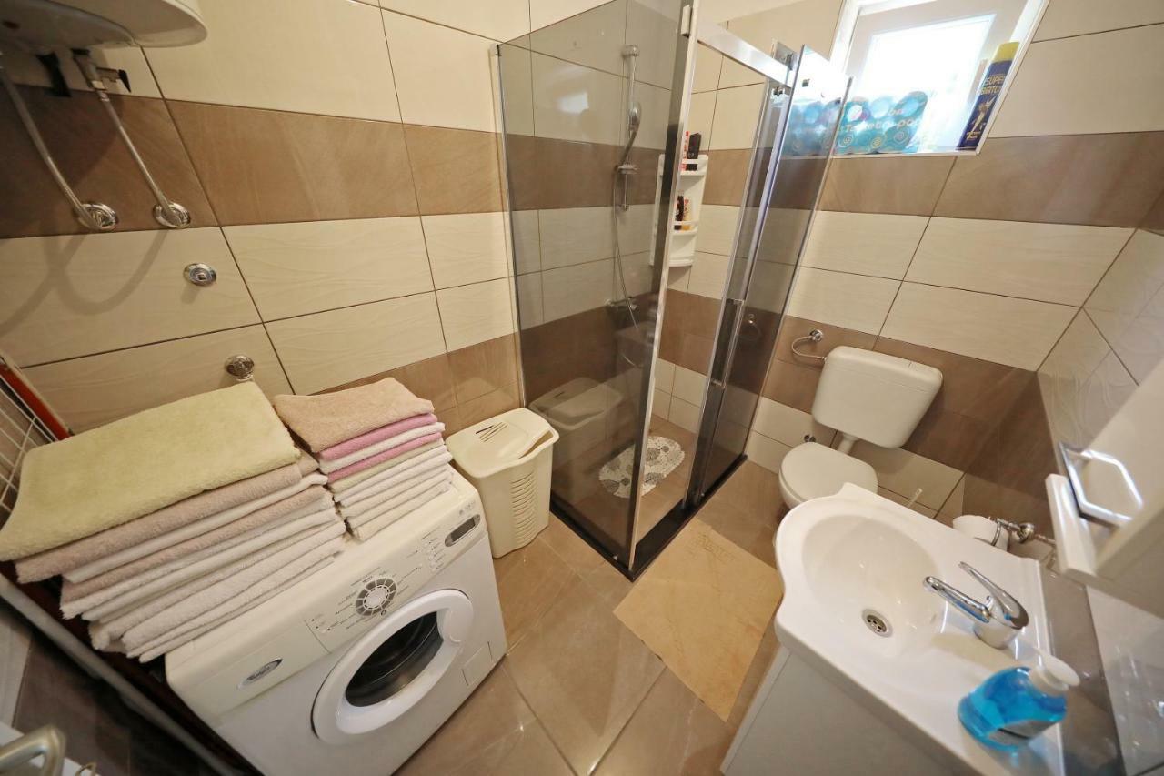 Holiday Home Luka Pridraga Exterior photo